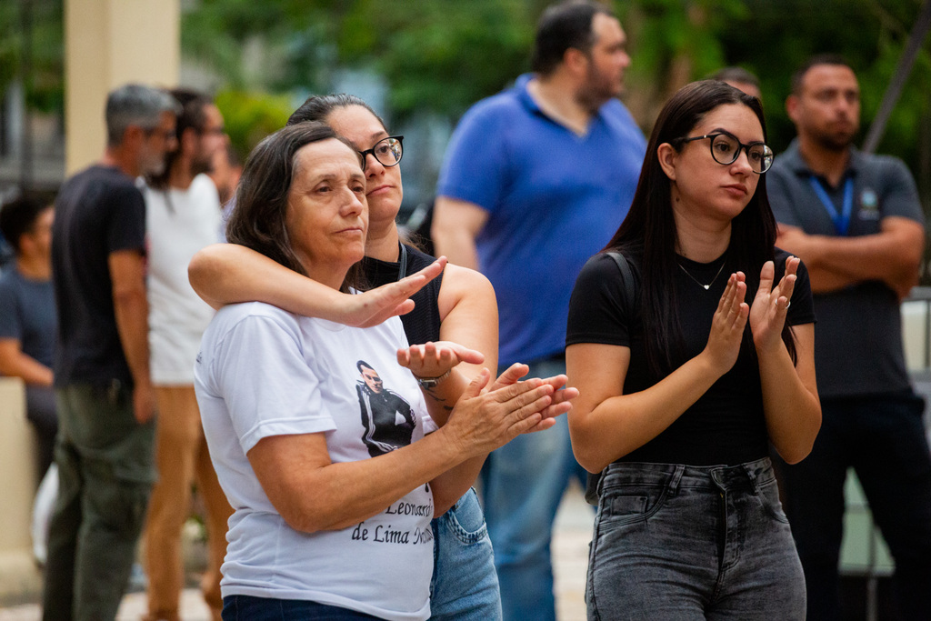 Programação de 12 anos da tragédia da boate Kiss termina com bate-papo e exposição na Praça Saldanha Marinho