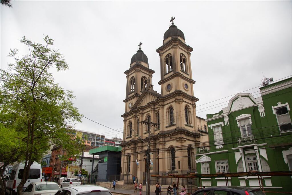 Catedral Metropolitana terá novo pároco e receberá novas luzes neste domingo