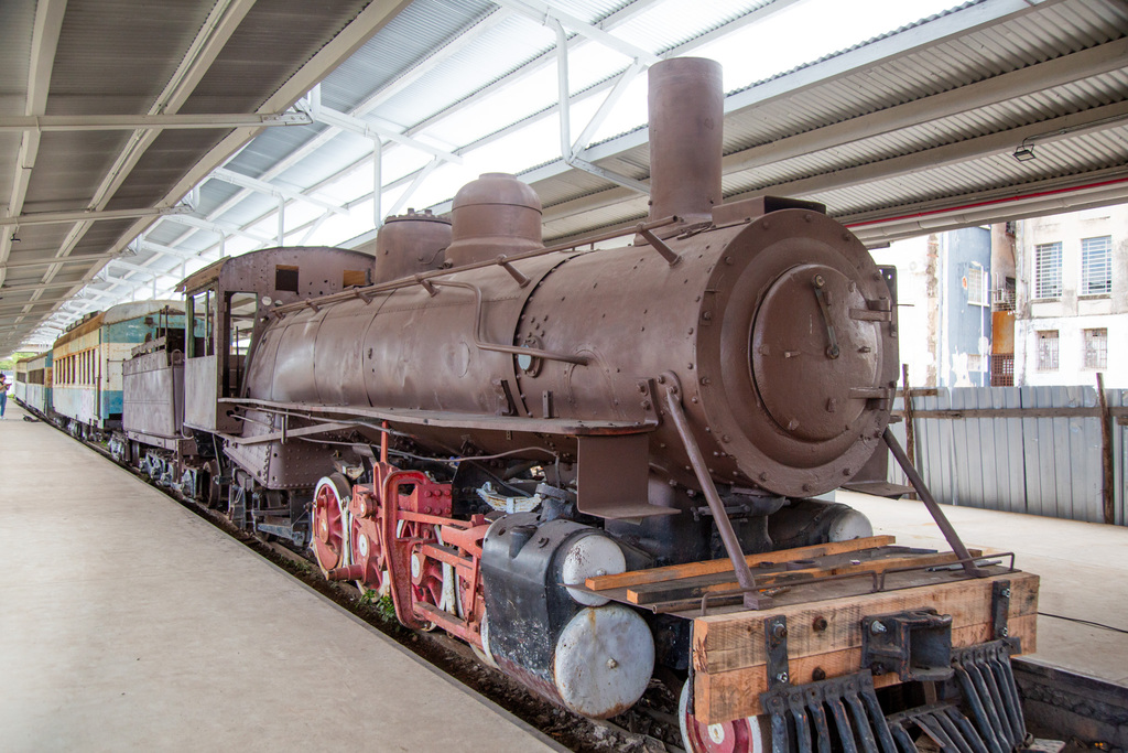 Vagões e locomotiva da Gare passam por revitalização; veja como estão ficando