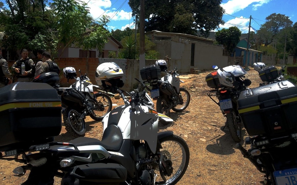 Foragido e jovem com mandado de prisão são presos durante operação em Santa Maria