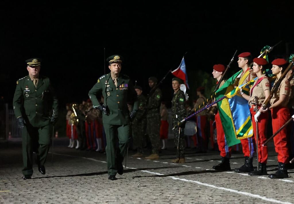 título imagem Coronel José Lopes de Oliveira assume o Colégio Militar de Santa Maria