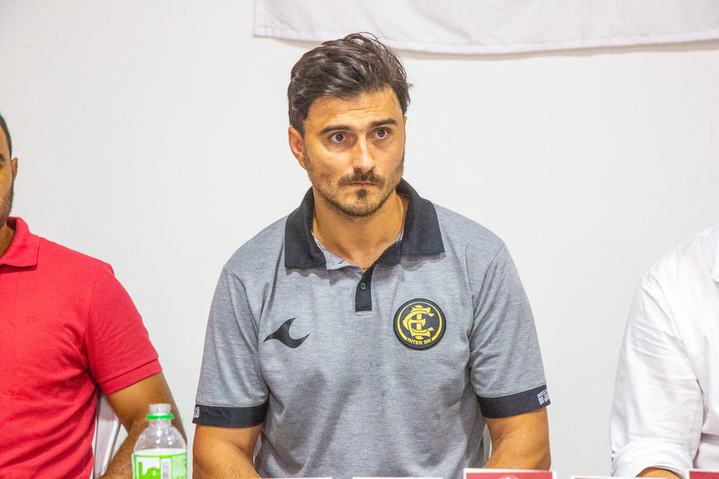 título imagem Inter-SM anuncia novo técnico para a temporada
